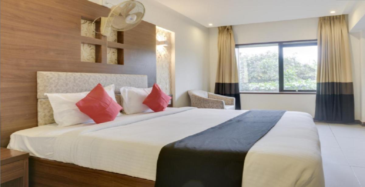 Klase Hotels Chennai Luaran gambar