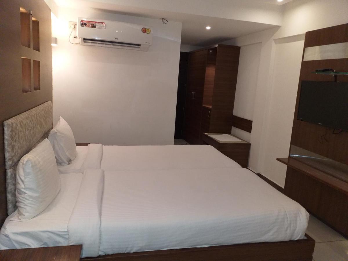 Klase Hotels Chennai Luaran gambar