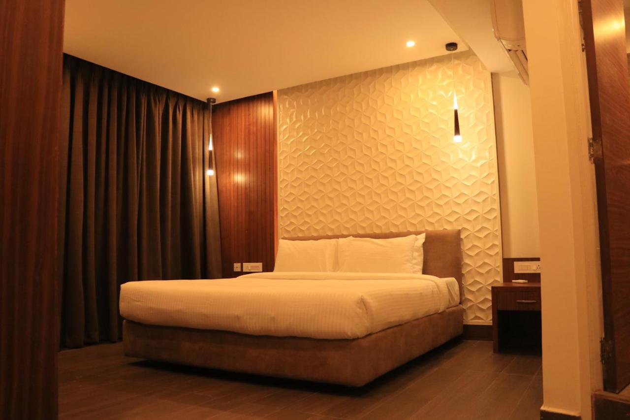 Klase Hotels Chennai Luaran gambar
