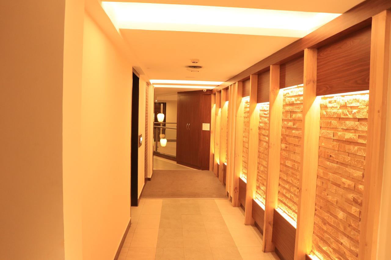 Klase Hotels Chennai Luaran gambar